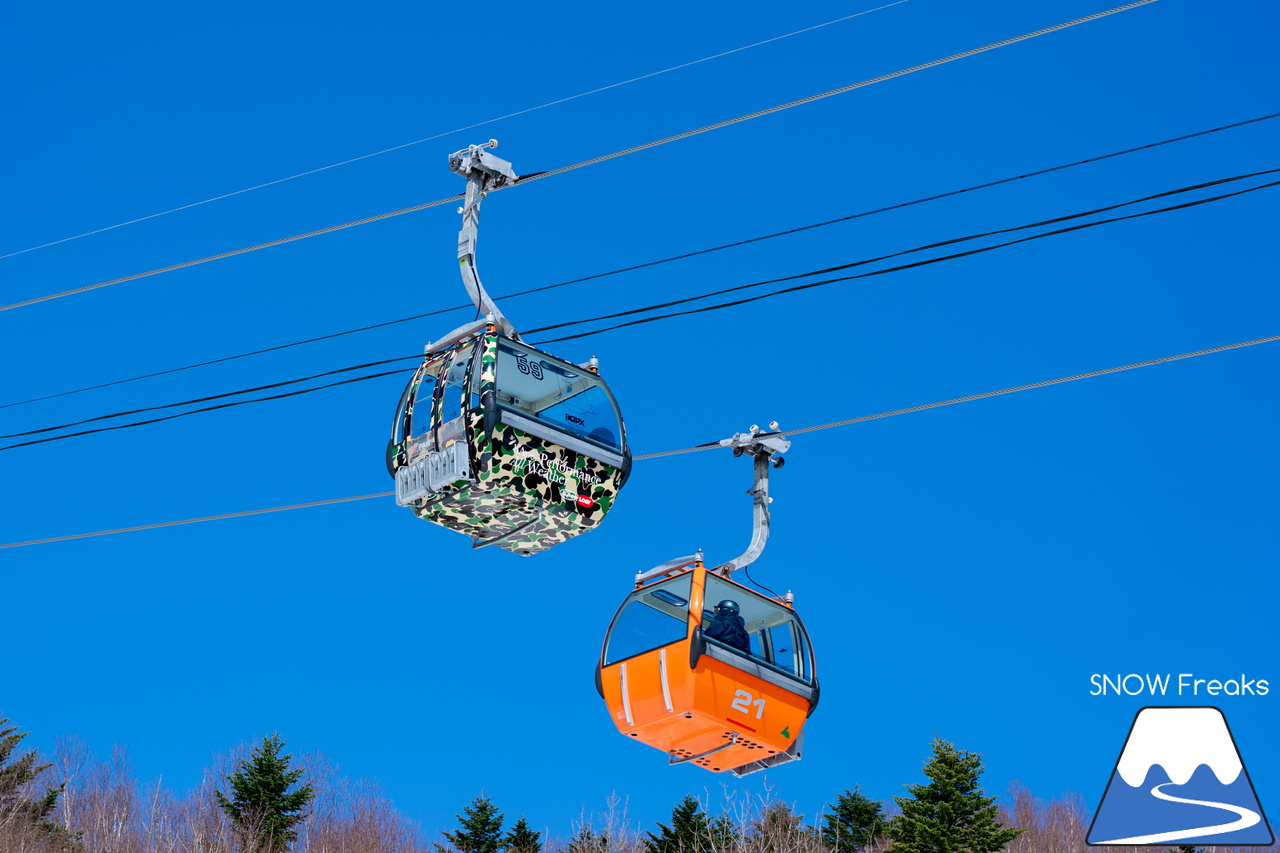 札幌国際スキー場｜ゴールデンウイーク初日も全コース滑走可能OK！！真っ白な雪と澄んだ青空 ＝ 絶好の春スキー＆スノーボード日和♪そして、日本海の彼方に、なんと利尻富士が見えた？！